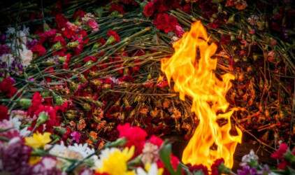 Александр Козловский поздравил жителей Псковской области с Днём Победы