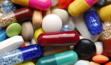 ФАС и МЭР поддержали торговлю лекарствами в магазинах‍