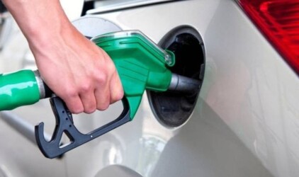 В августе стоимость бензина на псковских АЗС осталась неизменной