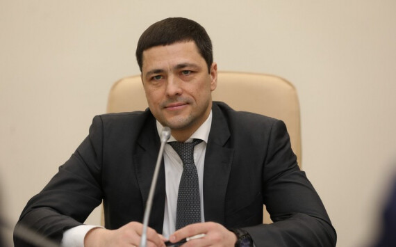Ведерников обсудил перспективы развития Псковской области в Москве